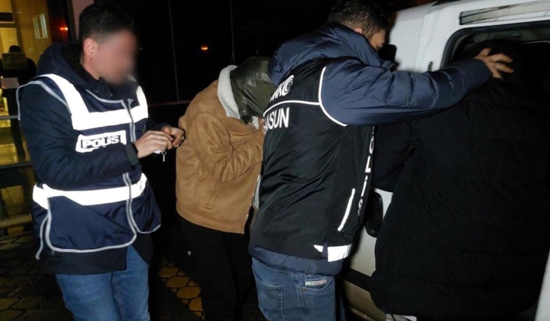 Uyuşturucu Operasyonunda 3 Bin 860 Hap Ele Geçirildi