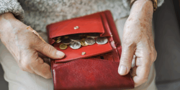 Demans Belirtilerini Göz Ardı Etmeyin!