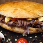 Dünyanın En İyi Sandviçi: Tombik Döner!