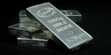 Gümüş Fiyatları Tarihi Zirveye Ulaşarak Yükseliyor