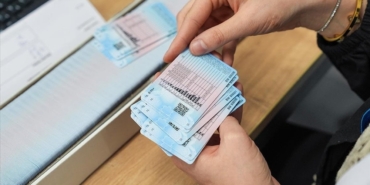 AYM, Sürücü Belgesi İptali Kuralını İptal Etti