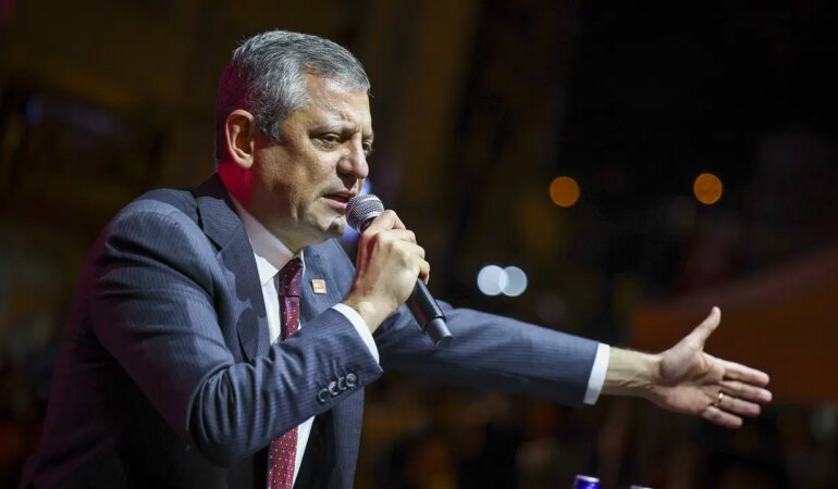 Özgür Özel’den KESK’e 30. Yıl Mesajı