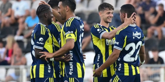 Fenerbahçe 8 İsimle Yollarını Ayırıyor!