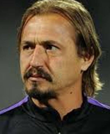 Galatasaray’da Ayrılık: Ayhan Akman Görevden Ayrıldı