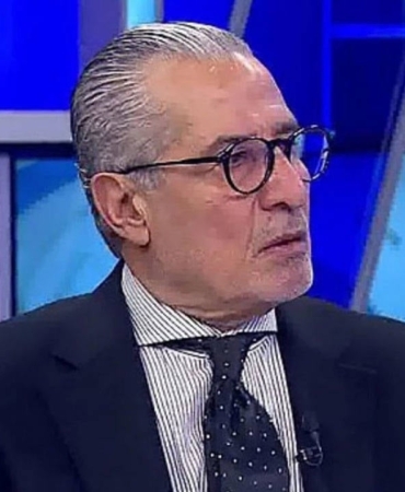 Efsane Futbolcu Gökmen Özdenak Hayatını Kaybetti