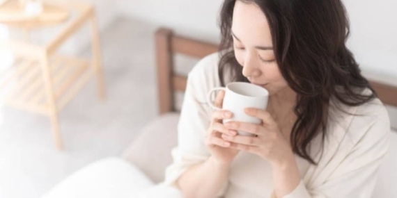 Sabah Sıcak İçeceklerle Sindirimi Destekleyin!