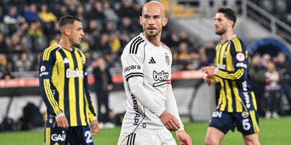 Beşiktaş, Fenerbahçe’yi 2-1 ile geçti!