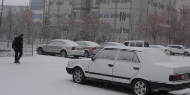 Bitlis’te Kar Nedeniyle Okullara 1 Gün Ara Verildi