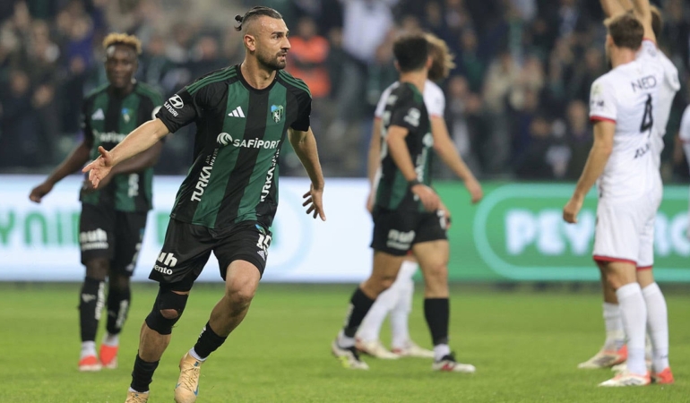 Kocaelispor İç Sahada Fırtına Gibi!