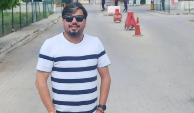 Cumhurbaşkanına Hakaret: Röportajcılar Tutuklandı!