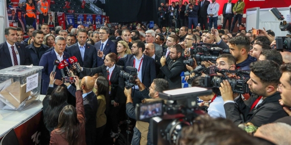 CHP Kurultayı’nda Özgür Özel Tarihe Geçti!