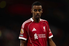 Isak Sakatlandı: Liverpool’da Süreç Zorlaşıyor