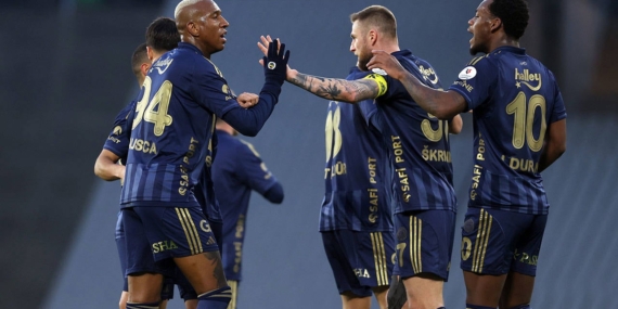 Fenerbahçe Namağlup Zirveye Koşuyor!