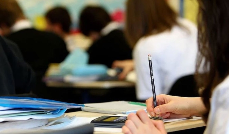 Ekran Süresi Çocukları Tehdit Ediyor!