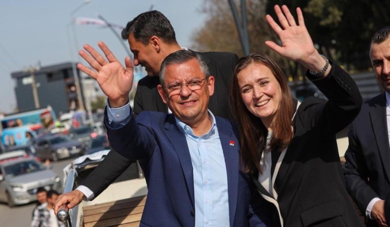 Manisa Belediye Başkanı Gülşah Durbay Hayatını Kaybetti