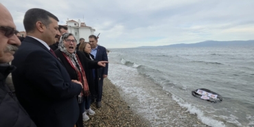 Şehit Anneleri Adalet İçin Denize Çelenk Bıraktı