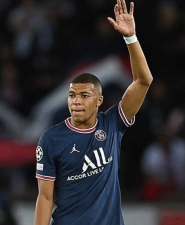 PSG, Mbappe’ye 61 Milyon Euro Tazminat Ödeyecek!