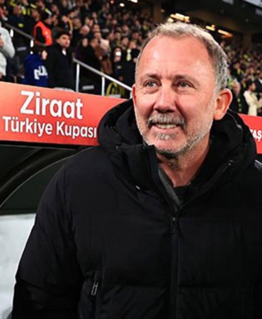 Beşiktaş, Fenerbahçe’den İki Yıldızı İstiyor!