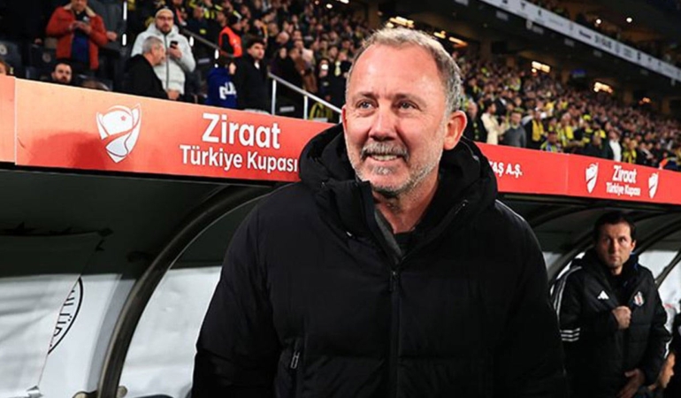 Beşiktaş, Fenerbahçe’den İki Yıldızı İstiyor!