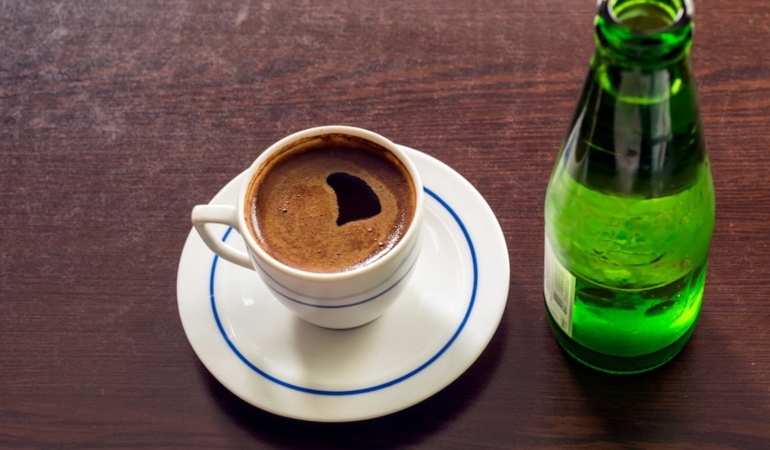 Kahve ve Soda: Mideye Zararı Olabilir!