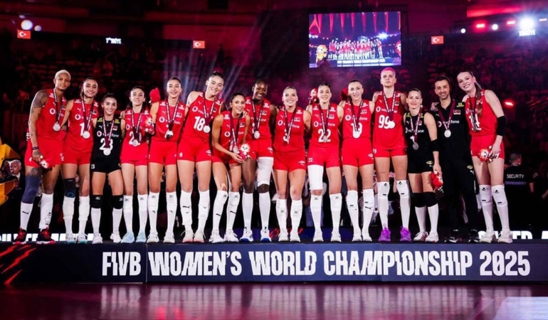 Türk Voleybolu 2025: Tarihi Başarılar ve Dereceler
