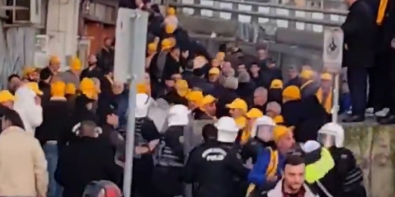 Taksiciler ile polis arasında gerginlik! Dava ertelendi.