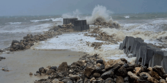 Alaplı’da Fırtına ve Sağanak Hayatı Olumsuz Etkiledi