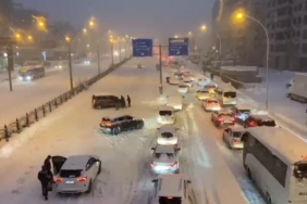 Diyarbakır’da Kar Yağışı Trafiği Felç Etti!
