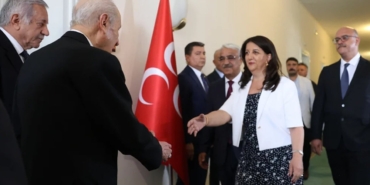 İmralı Heyeti Bahçeli ile Görüşmeye Gidiyor!