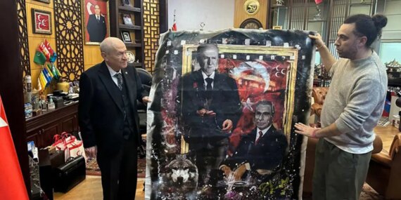Ersan Kay’dan Bahçeli’ye Özel Tablo Hediyesi