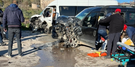 Osmaniye’de İşçi Servisi Kaza Yaptı: 7 Yaralı!