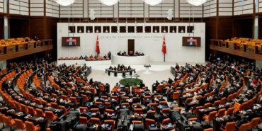 AKP, TBMM’de Sandalye Sayısını 275’e Çıkardı!