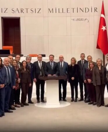 CHP’den Emeklilere Mücadele: Meclis Eylemi Sürüyor