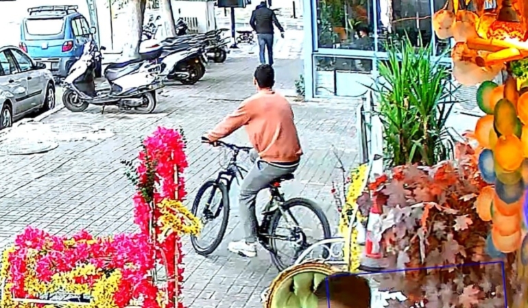 Adana’da Bisiklet Hırsızlığı: 17 Yaşındaki Şüpheli Tutuklandı