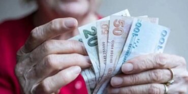 Emekliler Ücretsiz Yemek İçin Kuyrukta Bekliyor!