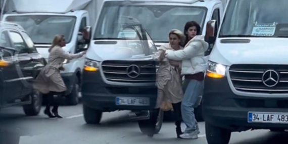 Esenyurt’ta Kadın Sürücünün Trafik Tansiyonu!