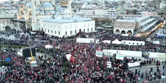 İstanbul’da Filistin İçin Büyükkatılım Mitingi
