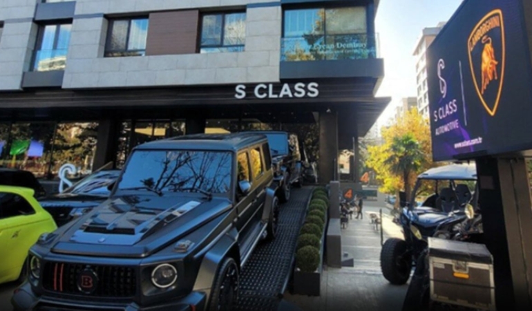 Ünlüler Lüks Araç Dolandırıcılığında Mağdur Oldu!