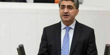 DEVA Partisi’nde İstifa Siyasi Dengeleri Sarstı!