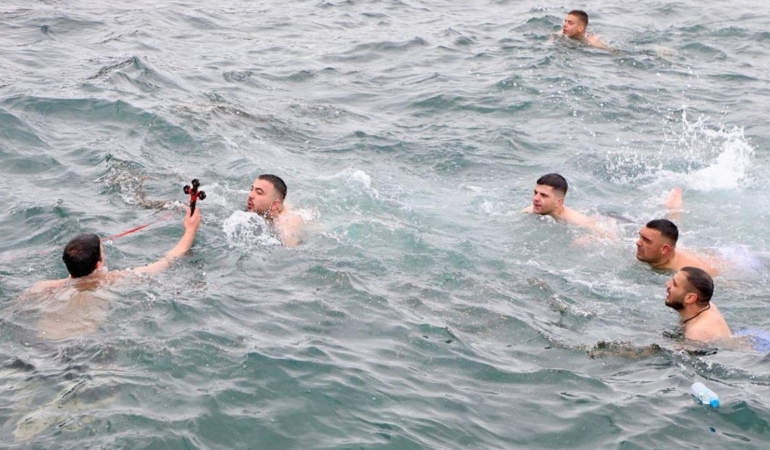 Tirilye’de Denizden Haç Çıkarma Töreni Yapıldı