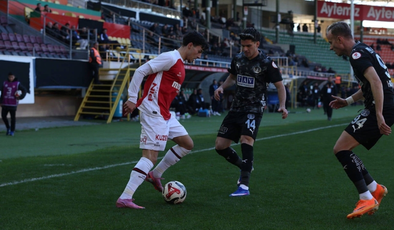 Alanyaspor ve Karagümrük 2-2 Beraberlikte Buluştu