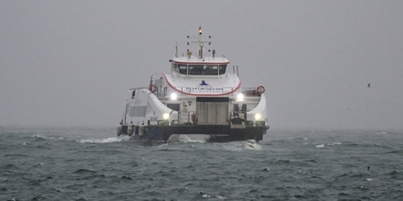 İzmir’de Olumsuz Hava, Feribot Seferleri İptal!