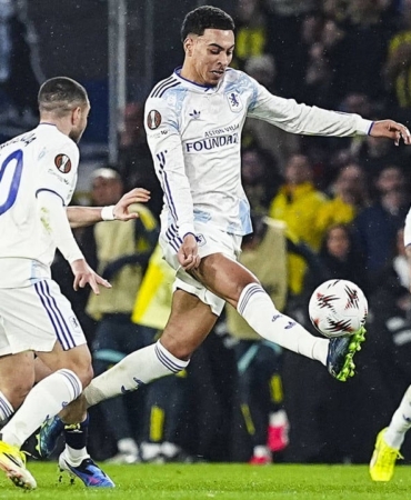 Fenerbahçe, Aston Villa’ya Evinde Yenildi!