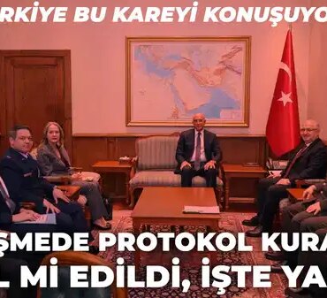 Barrack’ın Protokol Krizi: Ortada Kim Oturuyor?