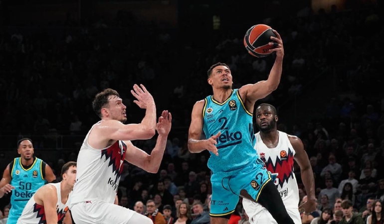 Fenerbahçe Beko, EuroLeague’de Baskonia’yı Yendi!