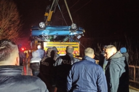 Baba ve Oğul Çayda Boğuldu: Feci Kaza!