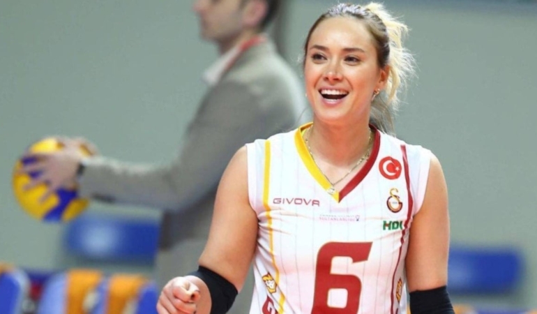 Voleybolcu Derya Çayırgan Adli Kontrolle Serbest!