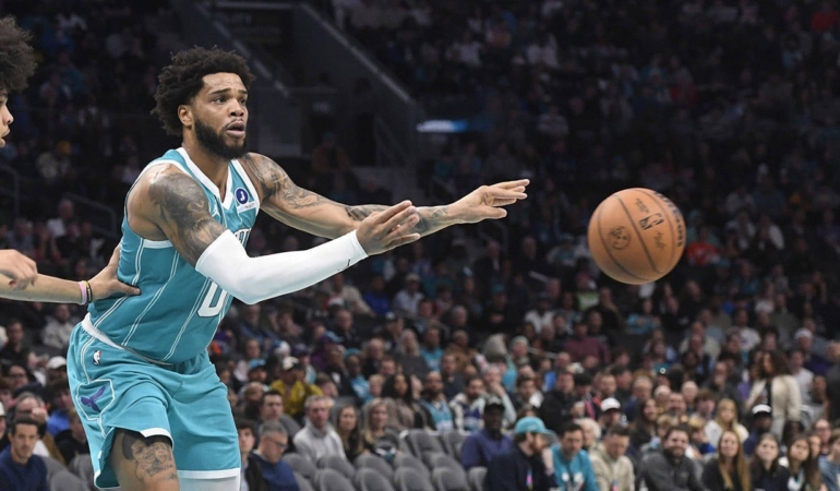 Charlotte Hornets’tan Tarihi 55 Sayılık Fark!