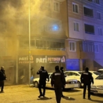 Bahçelievler’de Yangın: 5 Kişi Dumandan Etkilendi