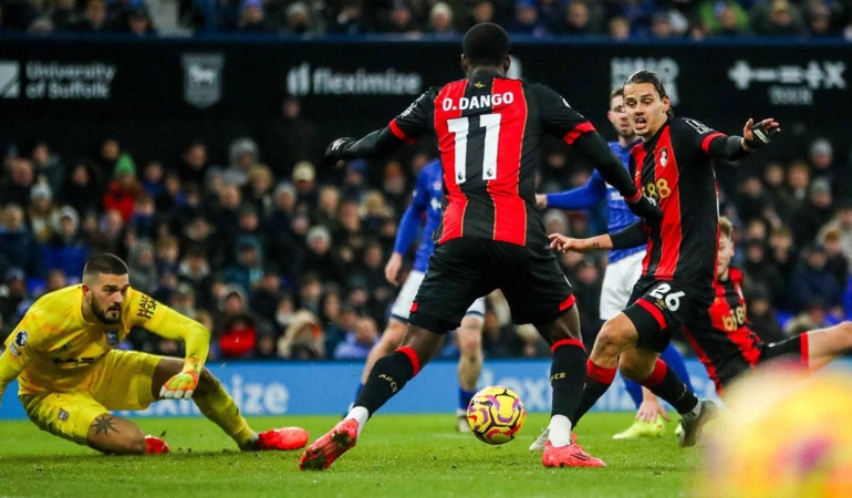 Enes Ünal’dan Kötü Haber: Sakatlık Sürecek!